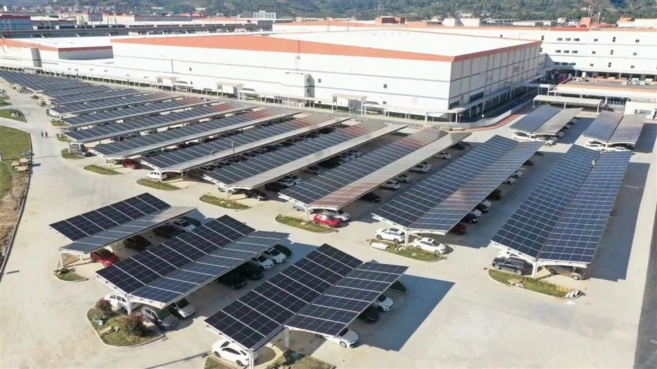 Sistema solare per auto coperto completo